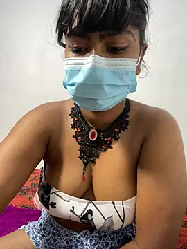 Snapshot of honeyi_babe chatting on 17, 7, 2026 honeyi babe online show from 17, 7, 2026