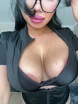 Snapshot of LaaadyDaaamn chatting on 20, 3, 2026 LaaadyDaaamn online show from 20, 3, 2026