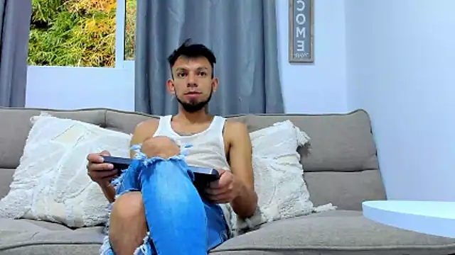 Snapshot of Steban_silv chatting on 25, 5, 2026 Steban silv online show from 25, 5, 2026