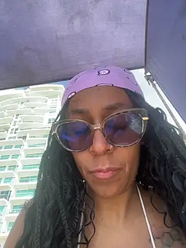 PriscilaCooper online show from 20, 4, 2026