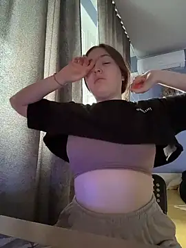 Snapshot of charmingggirl chatting on 3, 4, 2026 charmingggirl online show from 3, 4, 2026