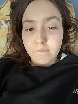 Snapshot of charmingggirl chatting on 8, 4, 2026 charmingggirl online show from 8, 4, 2026