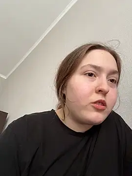 Snapshot of charmingggirl chatting on 10, 4, 2026 charmingggirl online show from 10, 4, 2026