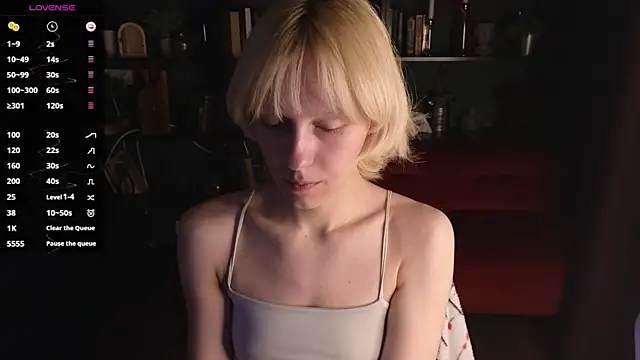 Snapshot of holyedward chatting on 16, 7, 2026 holyedward online show from 16, 7, 2026