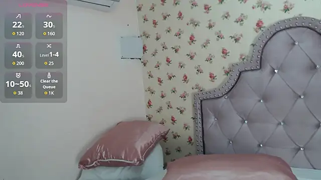 Snapshot of crystal_watson0 chatting on 13, 4, 2026 crystal watson0 online show from 13, 4, 2026