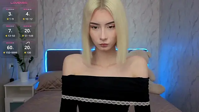 Snapshot of kittysocutie chatting on 25, 4, 2026 kittysocutie online show from 25, 4, 2026