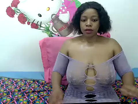 Snapshot of ChocolateBloom chatting on 24, 4, 2026 ChocolateBloom online show from 24, 4, 2026
