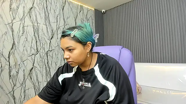 Snapshot of katteyes_20 chatting on 4, 4, 2026 katteyes 20 online show from 4, 4, 2026