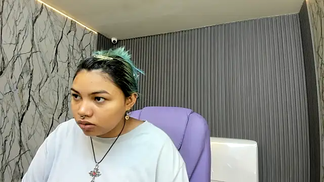 Snapshot of katteyes_20 chatting on 16, 4, 2026 katteyes 20 online show from 16, 4, 2026