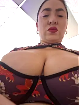 Snapshot of laurabassii chatting on 12, 4, 2026 laurabassii online show from 12, 4, 2026