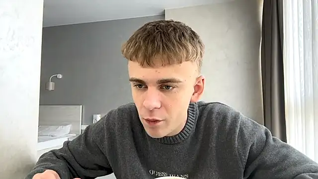 Snapshot of SoloFury chatting on 4, 4, 2026 SoloFury online show from 4, 4, 2026
