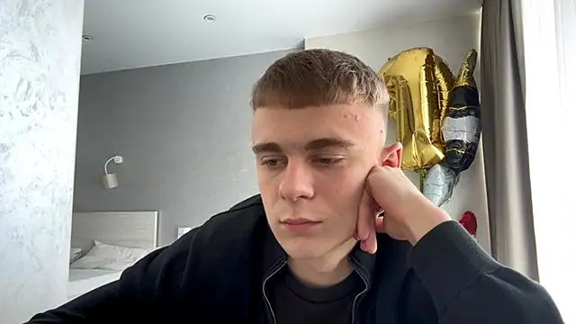 Snapshot of SoloFury chatting on 28, 5, 2026 SoloFury online show from 28, 5, 2026