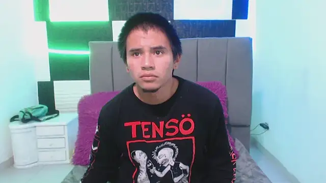 Snapshot of adonis_latin_19 chatting on 26, 3, 2026 adonis latin 19 online show from 26, 3, 2026