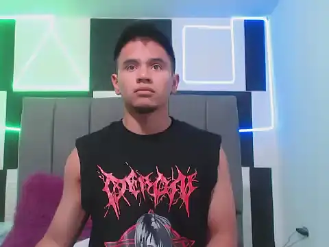 Snapshot of adonis_latin_19 chatting on 18, 4, 2026 adonis latin 19 online show from 18, 4, 2026