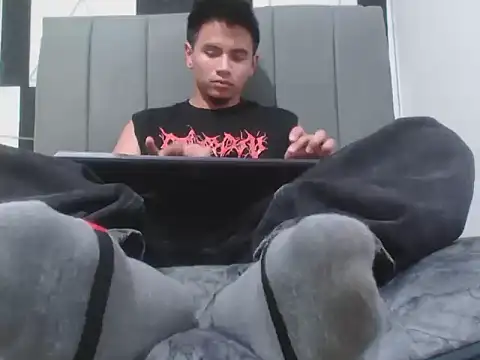 Snapshot of adonis_latin_19 chatting on 29, 4, 2026 adonis latin 19 online show from 29, 4, 2026