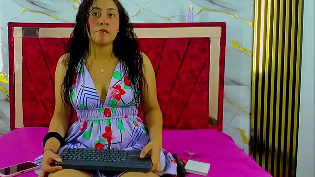 Snapshot of Tiana_hots chatting on 28, 3, 2026 Tiana hots online show from 28, 3, 2026