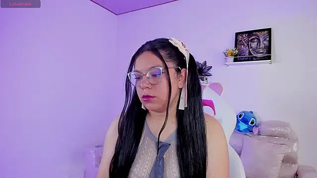 Snapshot of afrodita_rouss1 chatting on 25, 4, 2026 afrodita rouss1 online show from 25, 4, 2026