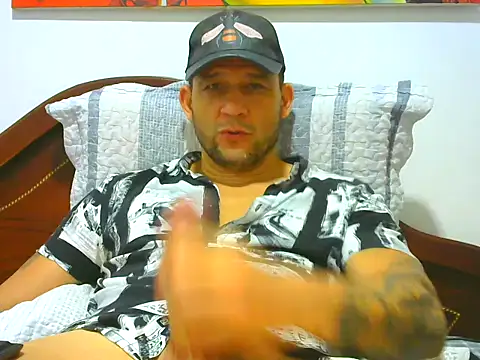 Snapshot of altenori chatting on 29, 4, 2026 altenori online show from 29, 4, 2026