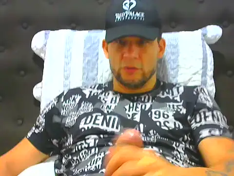Snapshot of altenori chatting on 24, 6, 2026 altenori online show from 24, 6, 2026