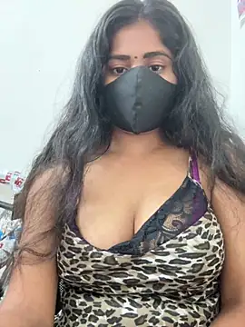 Snapshot of sexy-riyaa43 chatting on 2, 5, 2026 sexy-riyaa43 online show from 2, 5, 2026