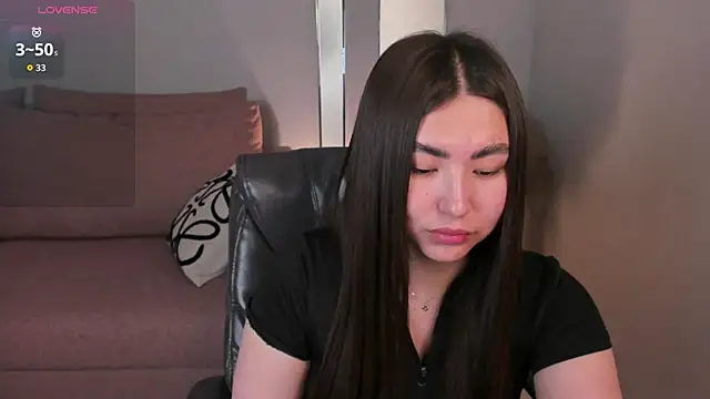 Snapshot of IceIcebabe_ chatting on 2, 4, 2026 IceIcebabe online show from 2, 4, 2026