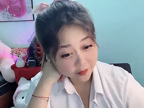 Snapshot of Nhanlu009 chatting on 5, 4, 2026 Nhanlu009 online show from 5, 4, 2026