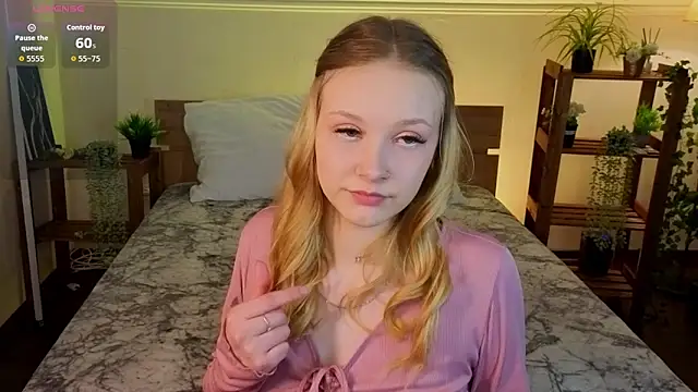 Snapshot of StaceyyJones chatting on 20, 4, 2026 StaceyyJones online show from 20, 4, 2026