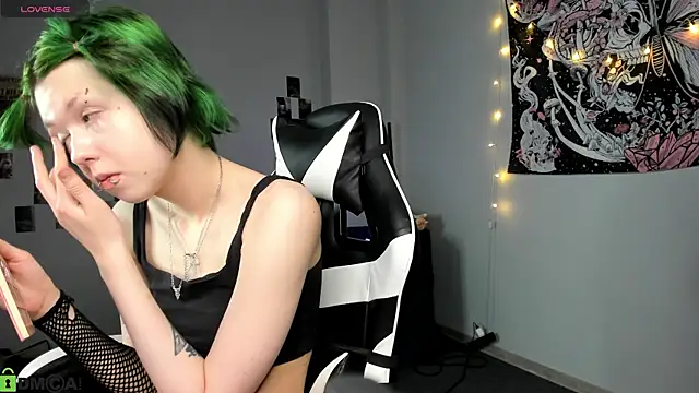 Snapshot of LittleKittenStar chatting on 31, 3, 2026 LittleKittenStar online show from 31, 3, 2026