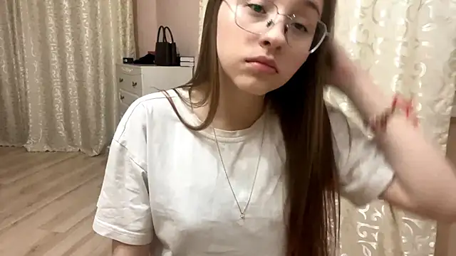 Snapshot of Vickyfaith chatting on 10, 4, 2026 Vickyfaith online show from 10, 4, 2026