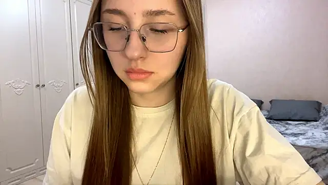 Snapshot of Vickyfaith chatting on 27, 4, 2026 Vickyfaith online show from 27, 4, 2026