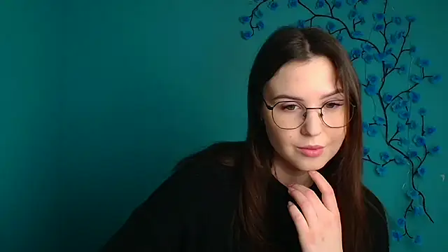 Nika nik a online show from 24, 3, 2026