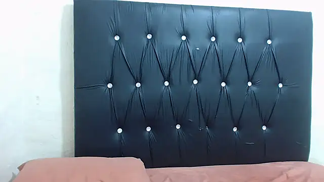 xxJuicyLipsx01 online show from 28, 5, 2026