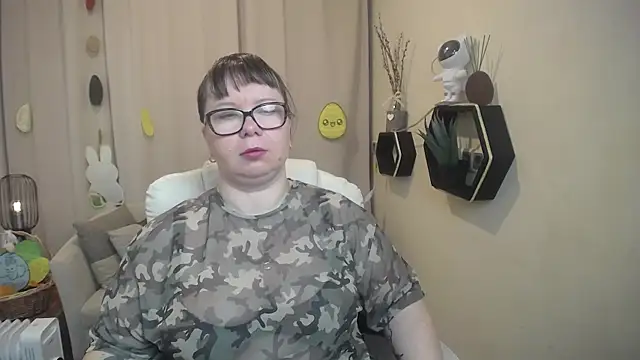 Snapshot of BonnnyBoobsy chatting on 6, 4, 2026 BonnnyBoobsy online show from 6, 4, 2026
