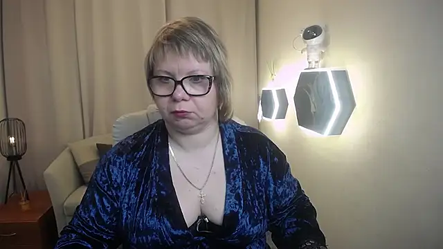 Snapshot of BonnnyBoobsy chatting on 24, 4, 2026 BonnnyBoobsy online show from 24, 4, 2026