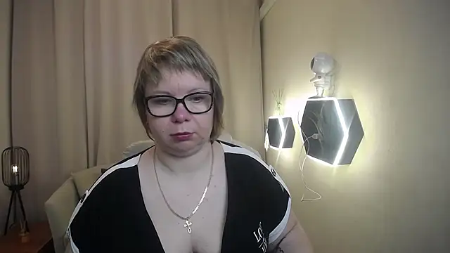 Snapshot of BonnnyBoobsy chatting on 28, 4, 2026 BonnnyBoobsy online show from 28, 4, 2026