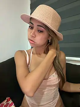 sexyparejahot69 online show from 16, 6, 2026
