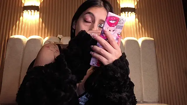 Melannyy V online show from 20, 3, 2026