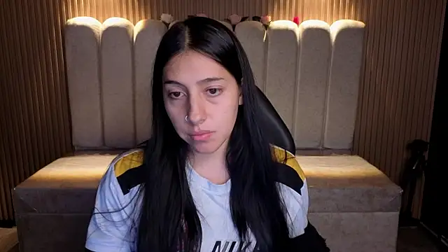 Snapshot of Melannyy_V chatting on 28, 3, 2026 Melannyy V online show from 28, 3, 2026