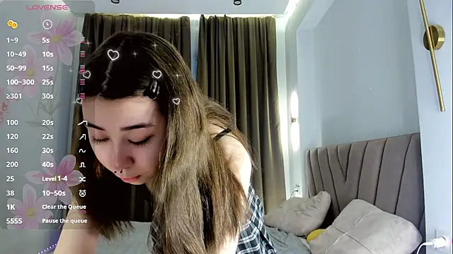 Snapshot of gigi_meii chatting on 15, 4, 2026 gigi meii online show from 15, 4, 2026