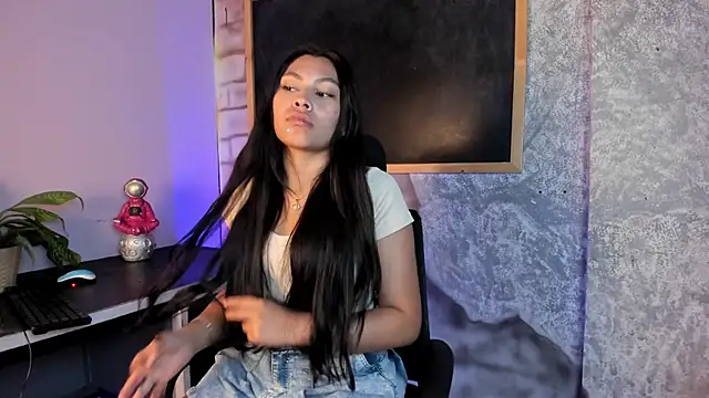 Snapshot of SweetMaddyson chatting on 23, 3, 2026 SweetMaddyson online show from 23, 3, 2026