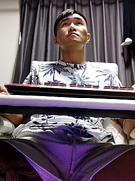 Snapshot of HK-TIGER chatting on 28, 4, 2026 HK-TIGER online show from 28, 4, 2026