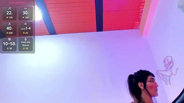 LiiaaGenner online show from 29, 6, 2026