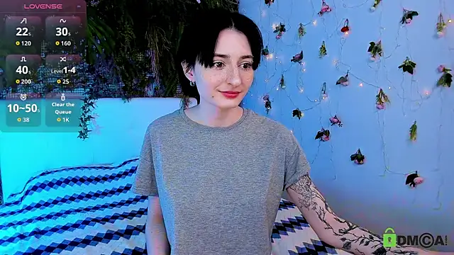 Kira  Cutie online show from 30, 5, 2026