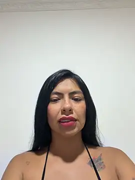 Snapshot of Noa_rousse01 chatting on 4, 4, 2026 Noa rousse01 online show from 4, 4, 2026