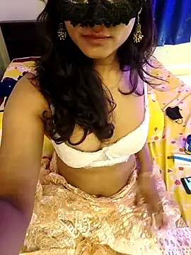 Snapshot of Lena_mahiyaa chatting on 24, 4, 2026 Lena mahiyaa online show from 24, 4, 2026