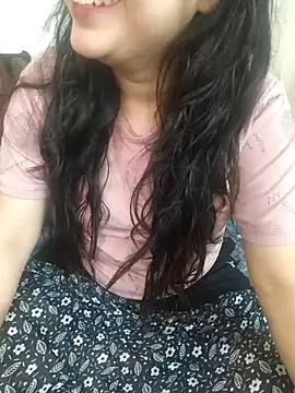 Snapshot of neelam_rawat chatting on 4, 5, 2026 neelam rawat online show from 4, 5, 2026