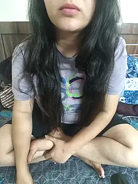 Snapshot of neelam_rawat chatting on 4, 5, 2026 neelam rawat online show from 4, 5, 2026
