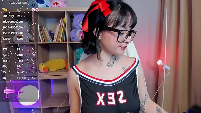  EmilyRouge  online show from 8, 5, 2026