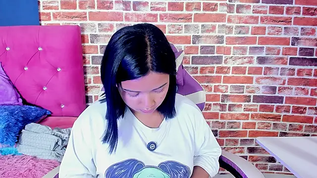 Snapshot of SofiiaCutee chatting on 9, 4, 2026 SofiiaCutee online show from 9, 4, 2026
