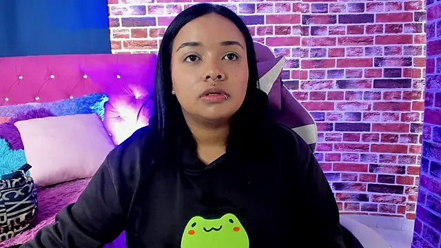 Snapshot of SofiiaCutee chatting on 17, 4, 2026 SofiiaCutee online show from 17, 4, 2026